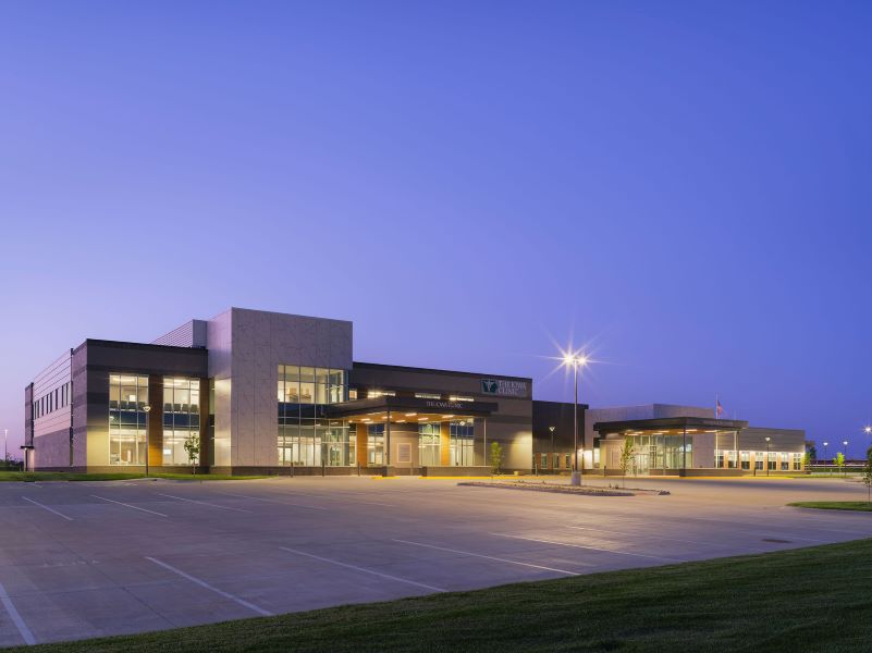The Iowa Clinic South Waukee Campus Exterior