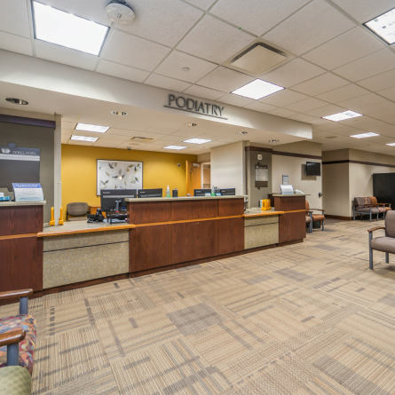 The Iowa Clinic Foot and Ankle Surgery West Des Moines Front Desk