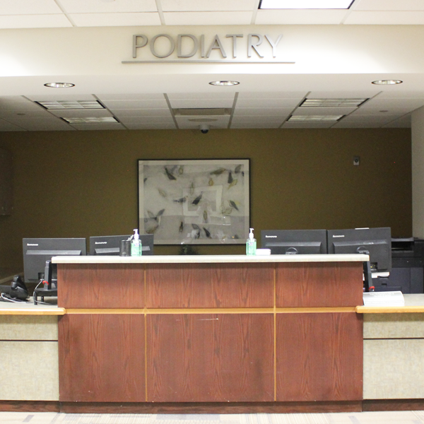 The Iowa Clinic Foot and Ankle Surgery West Des Moines Front Desk