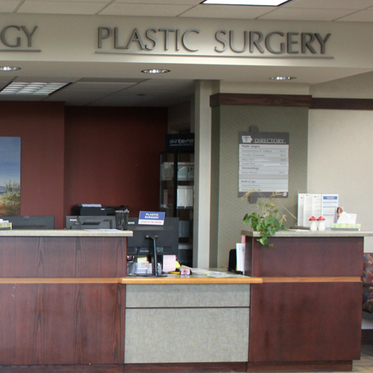 The Iowa Clinic Plastic Surgery front desk