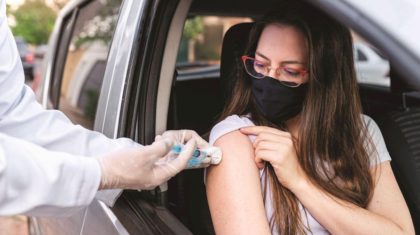 Woman getting flu shot